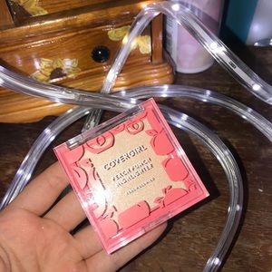 🍑PEACH PUNCH HIGHLIGHTER by “COVERGIRL”